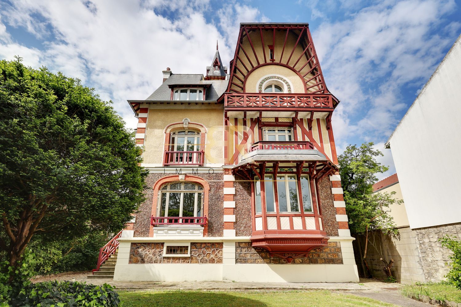 Joinville-le-Pont - 350m² - 9p. - 6ch.