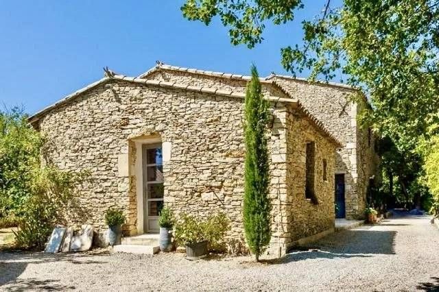 Gordes, bastide lumineuse avec studio